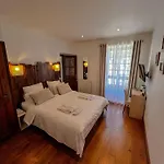 Les Remparts De 4* Mirepoix (Ariege)