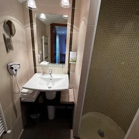 Sci Les Remparts De Mirepoix 3*