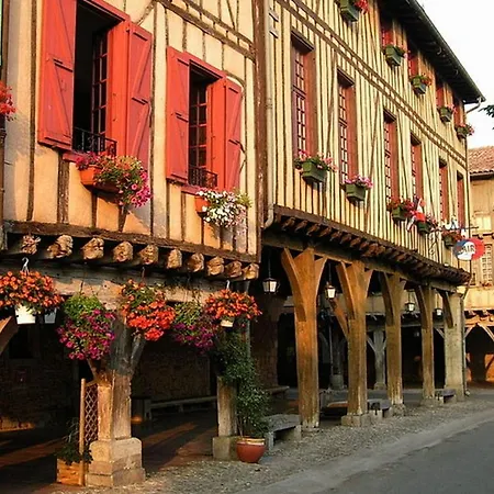 Sci Les Remparts De Mirepoix 3* Mirepoix (Ariege)