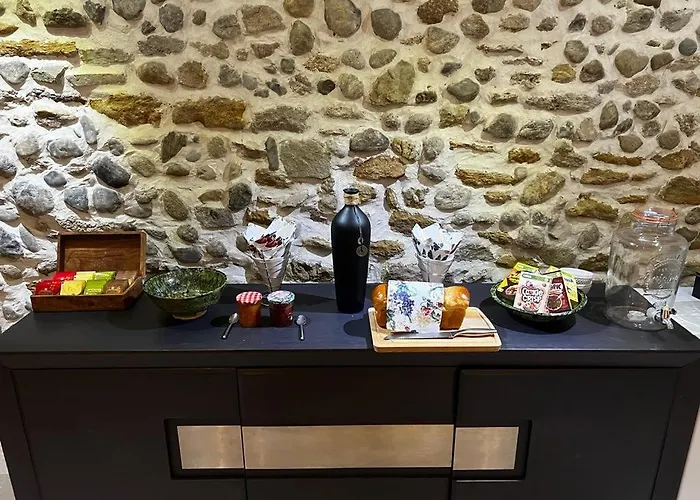 Sci Les Remparts De Mirepoix Bed & Breakfast 4*