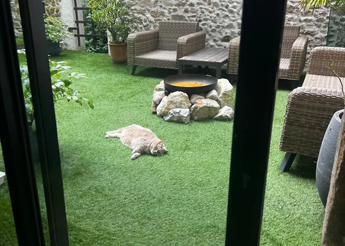 Sci Les Remparts De Mirepoix Мирпуа