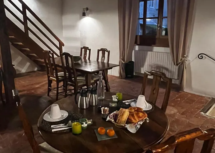 Sci Les Remparts De Mirepoix Мирпуа